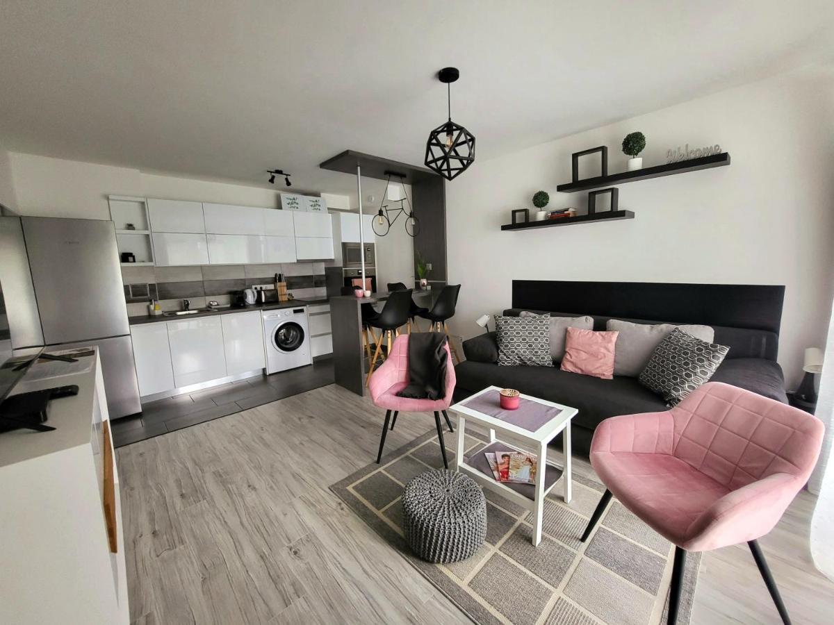 Tisza River Apartman Szeged Exteriör bild